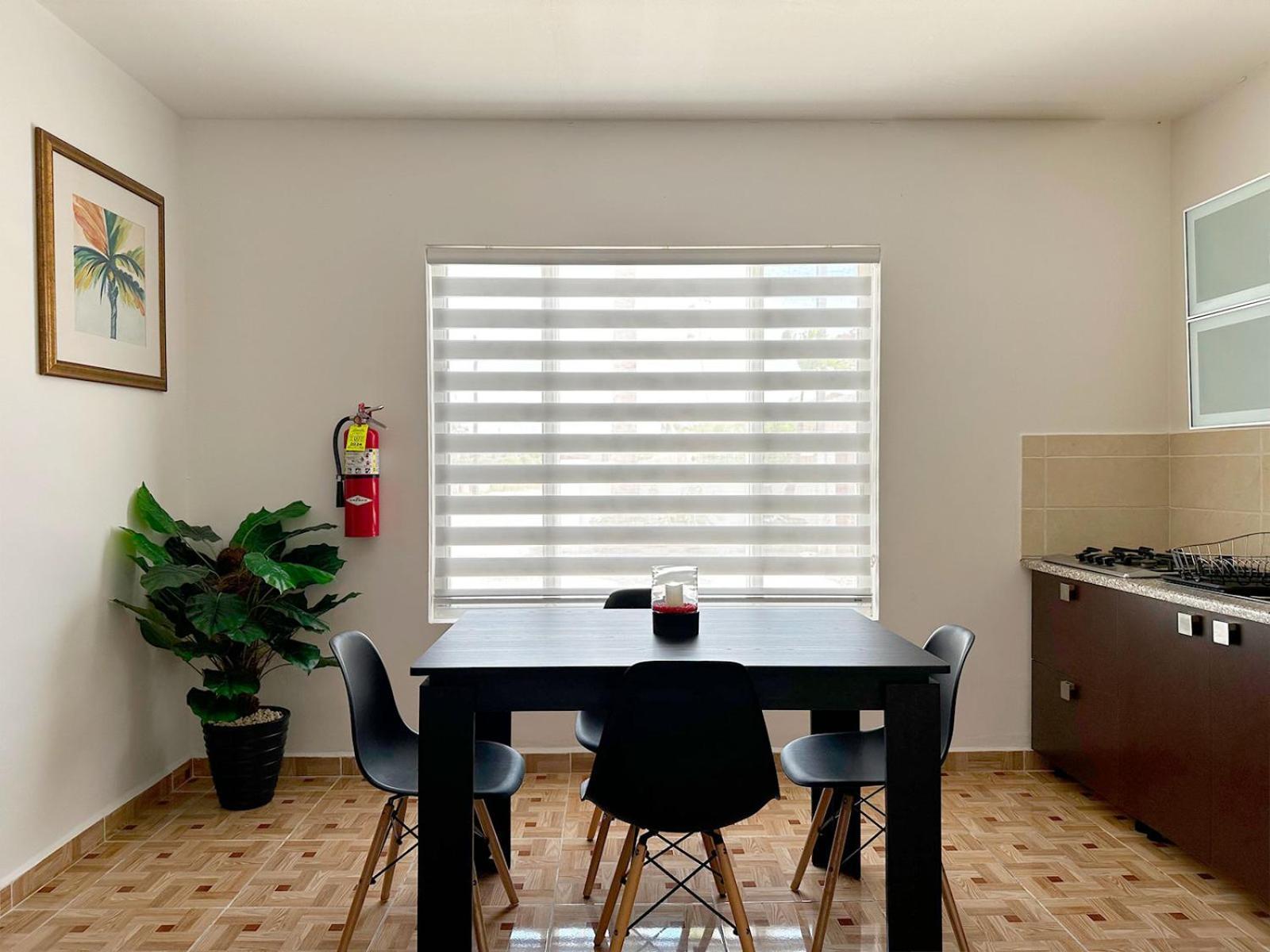 Ladybugs Apartments Palm Beach Ngoại thất bức ảnh