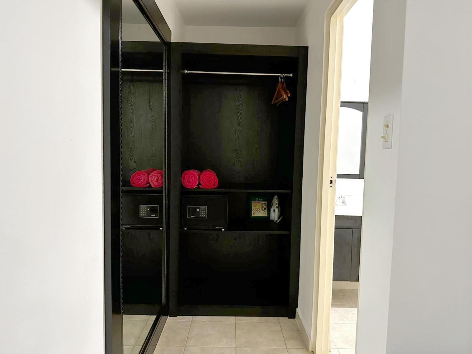 Ladybugs Apartments Palm Beach Ngoại thất bức ảnh