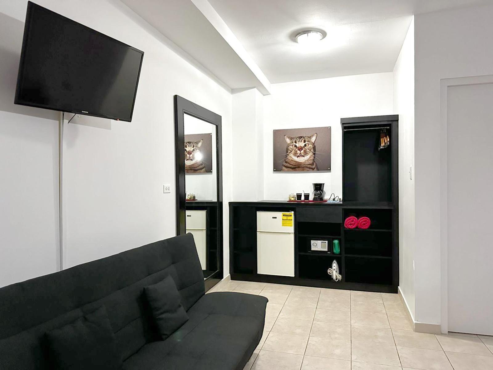 Ladybugs Apartments Palm Beach Ngoại thất bức ảnh