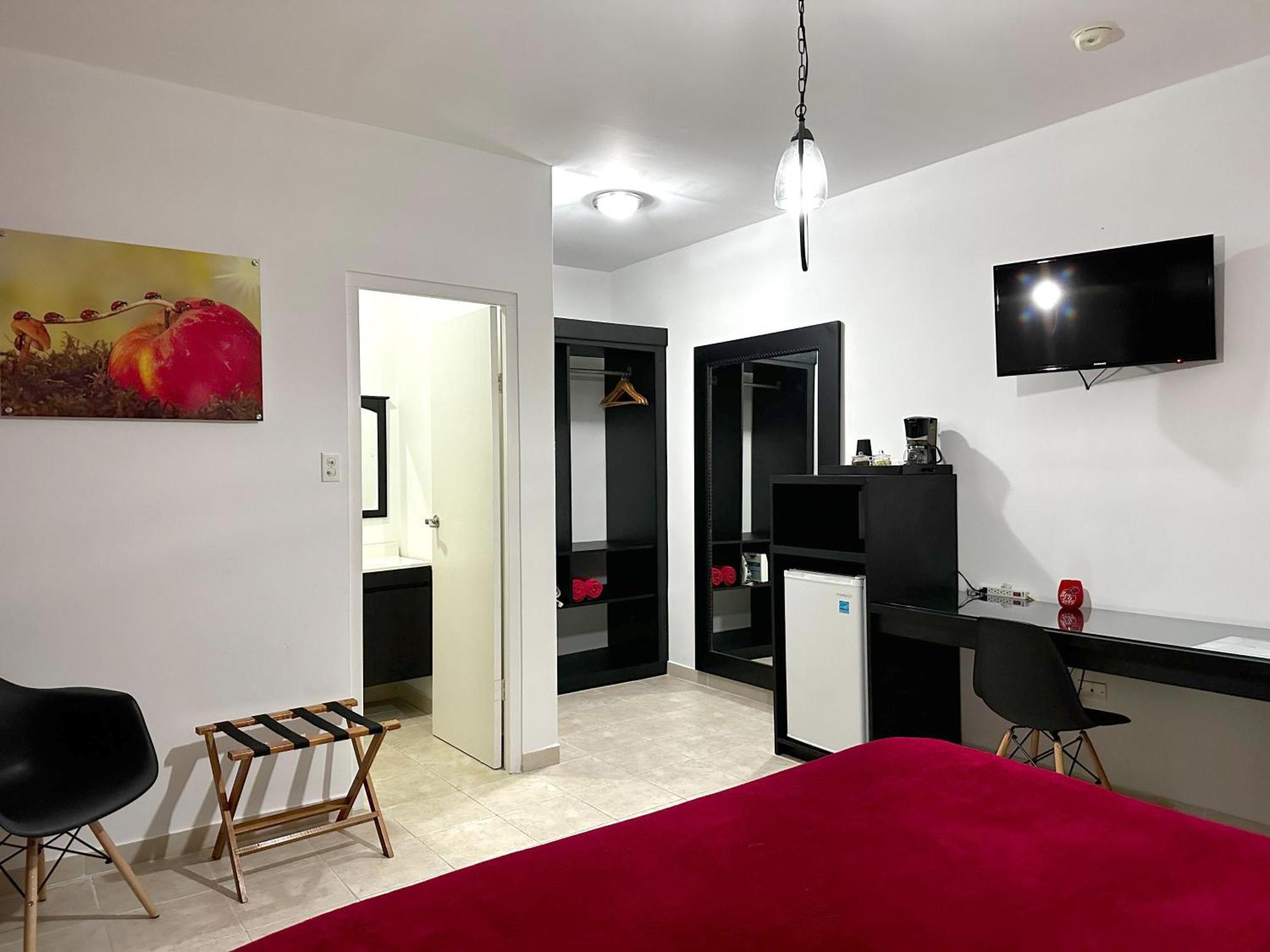 Ladybugs Apartments Palm Beach Ngoại thất bức ảnh