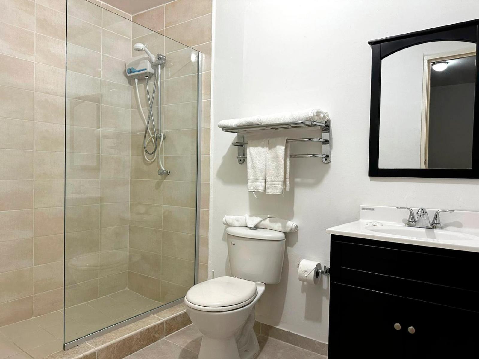 Ladybugs Apartments Palm Beach Ngoại thất bức ảnh